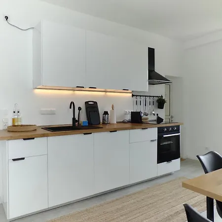 Moderne Mit Balkon Ideal Fuer Familien Und Geschaeftsreisende Apartmán *