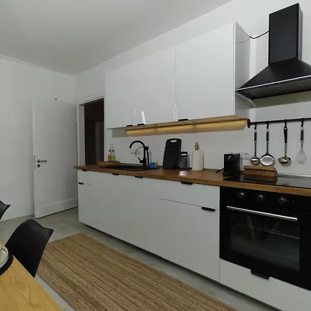 Moderne Mit Balkon Ideal Fuer Familien Und Geschaeftsreisende Apartmán
