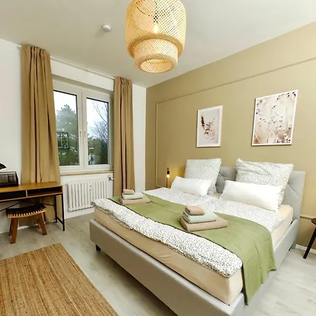 Moderne Mit Balkon Ideal Fuer Familien Und Geschaeftsreisende Hattingen