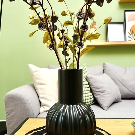 Moderne Mit Balkon Ideal Fuer Familien Und Geschaeftsreisende *