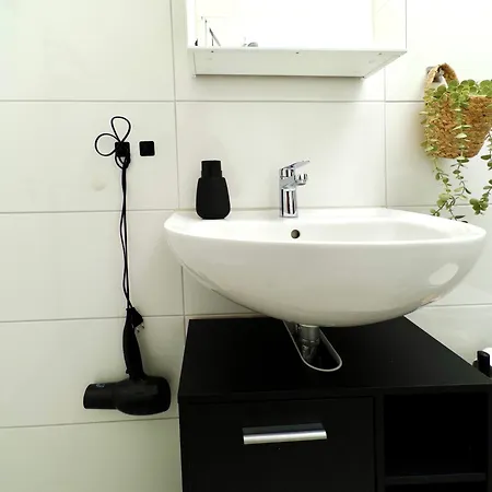 Moderne Mit Balkon Ideal Fuer Familien Und Geschaeftsreisende Apartmán *