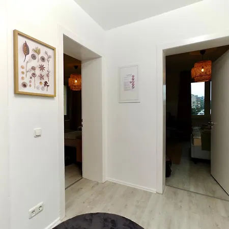 Moderne Mit Balkon Ideal Fuer Familien Und Geschaeftsreisende * Hattingen