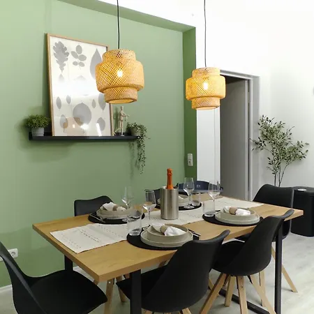 Moderne Mit Balkon Ideal Fuer Familien Und Geschaeftsreisende Apartmán