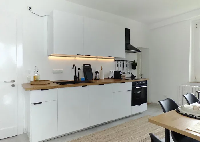 Moderne Mit Balkon Ideal Fuer Familien Und Geschaeftsreisende Lejlighed *