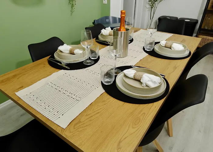 Lejlighed Moderne Mit Balkon Ideal Fuer Familien Und Geschaeftsreisende *