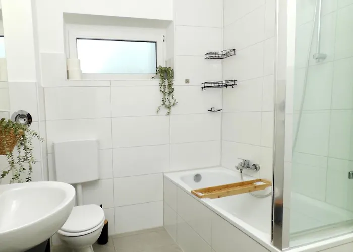 Moderne Mit Balkon Ideal Fuer Familien Und Geschaeftsreisende Hattingen