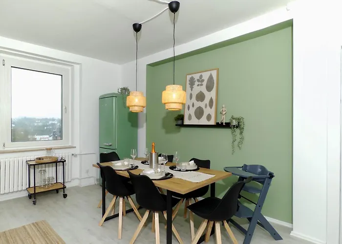 Lejlighed Moderne Mit Balkon Ideal Fuer Familien Und Geschaeftsreisende