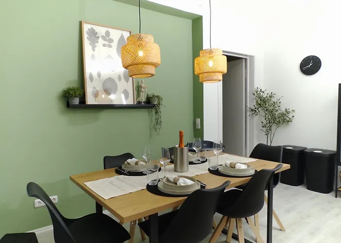 Moderne Mit Balkon Ideal Fuer Familien Und Geschaeftsreisende Lejlighed