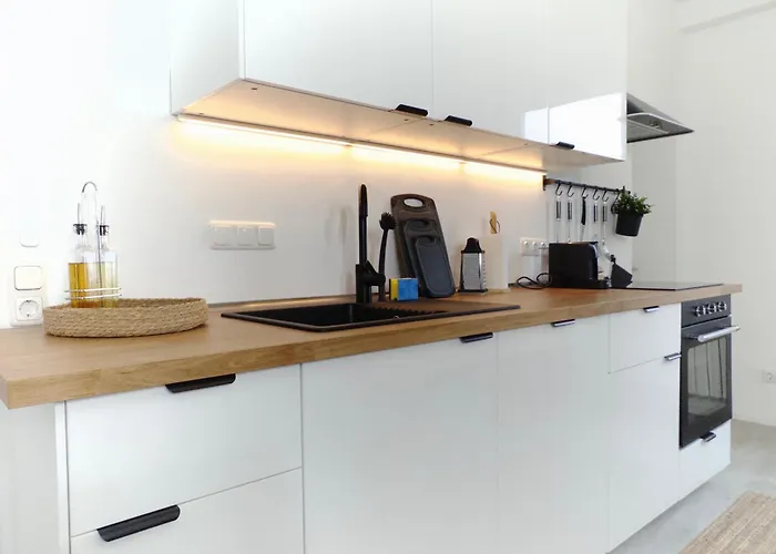 Moderne Mit Balkon Ideal Fuer Familien Und Geschaeftsreisende Lejlighed *