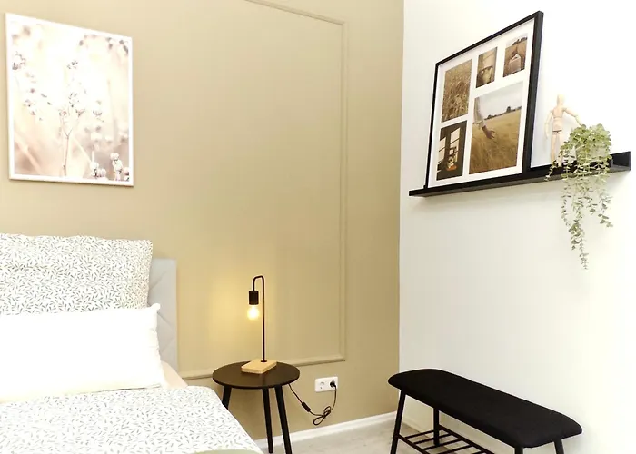 Lejlighed Moderne Mit Balkon Ideal Fuer Familien Und Geschaeftsreisende